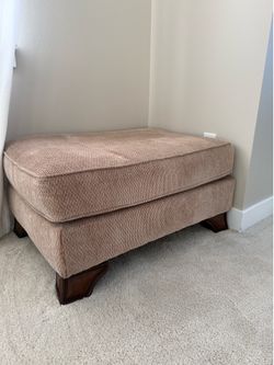 Upholstered Ottoman / Footrest – Great Condition