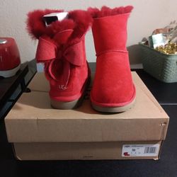 Ugh Boots Classic Heritage Bow