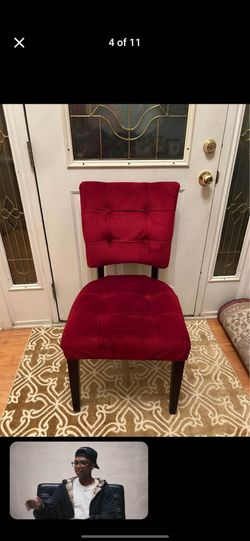 Red Velvet Tufted Accent Chair – Elegant Vanity / Dining Chair