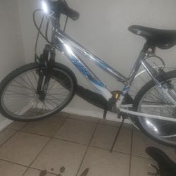 Huffy 18 Speed Bicycle