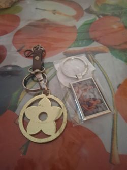 2 Keychains