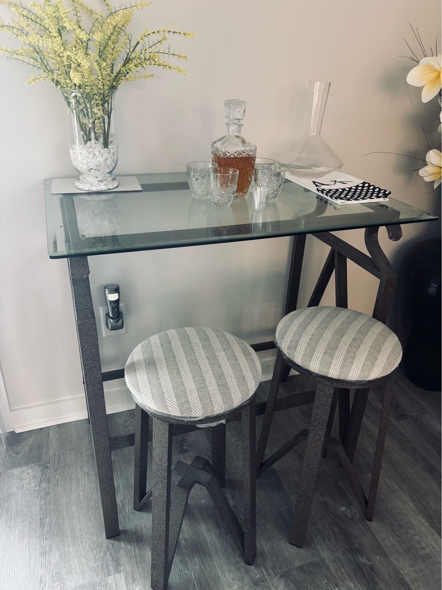 Glass bar set