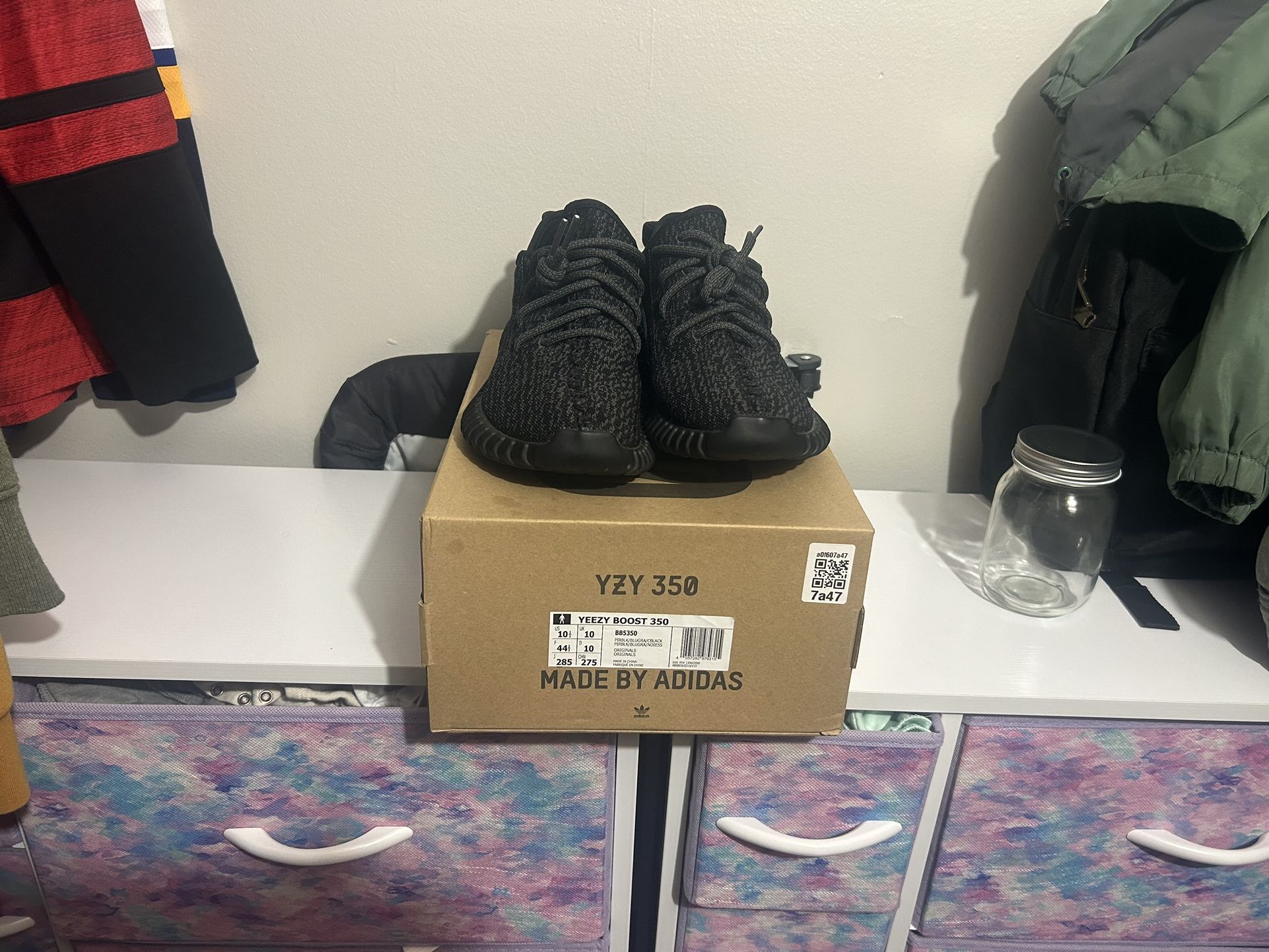 Yeezy 350 Pirate Black