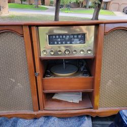 "Vintage Wurlitzer Model 350 ""Spectratone"" Rotary Speaker Cabinet"