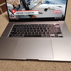 2019 APPLE MACBOOK PRO A2141 