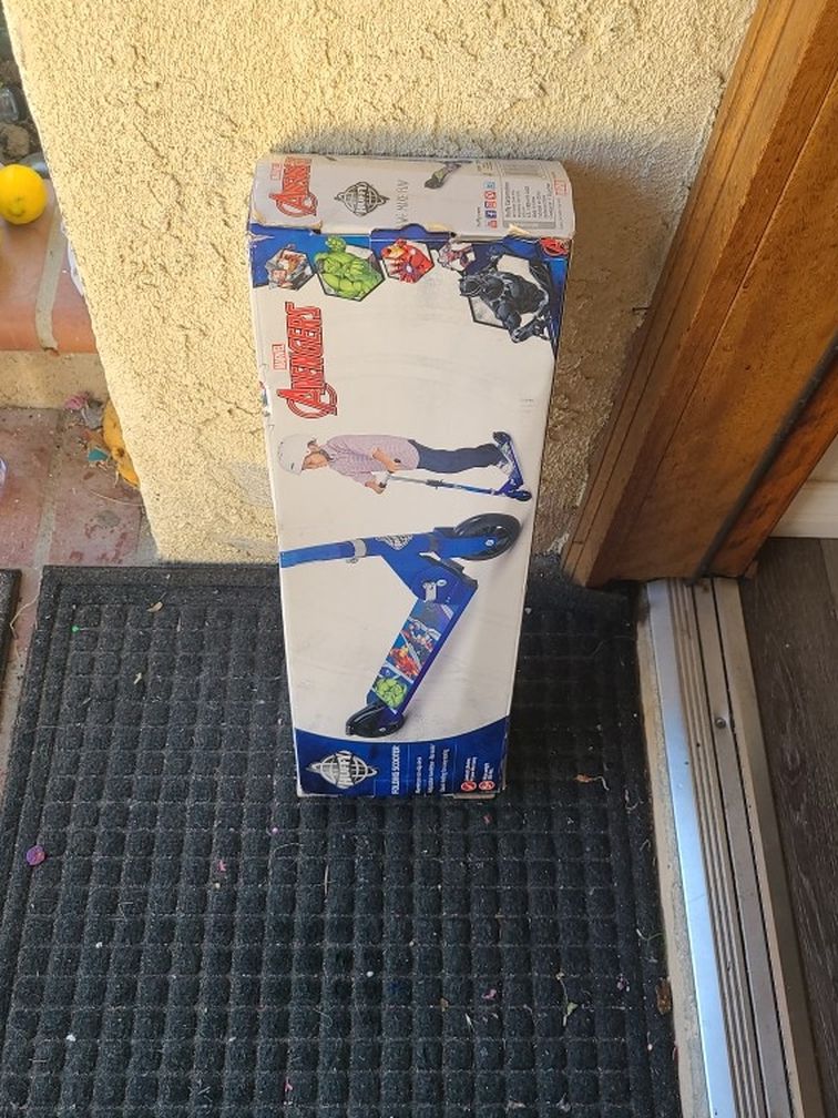 New Avenger Kids Scooter
