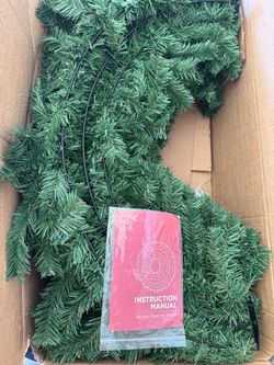Christmas 48in wreath