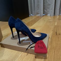 Christian Louboutin Pigalle Follies 100 - Size 34
