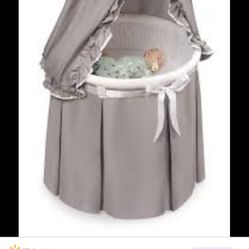 Round Bassinet