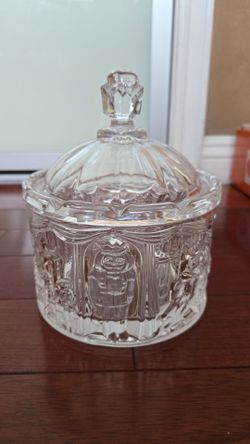 Candy dish