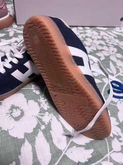 Tommy Hilfiger Navy Blue Low-Top Sneakers