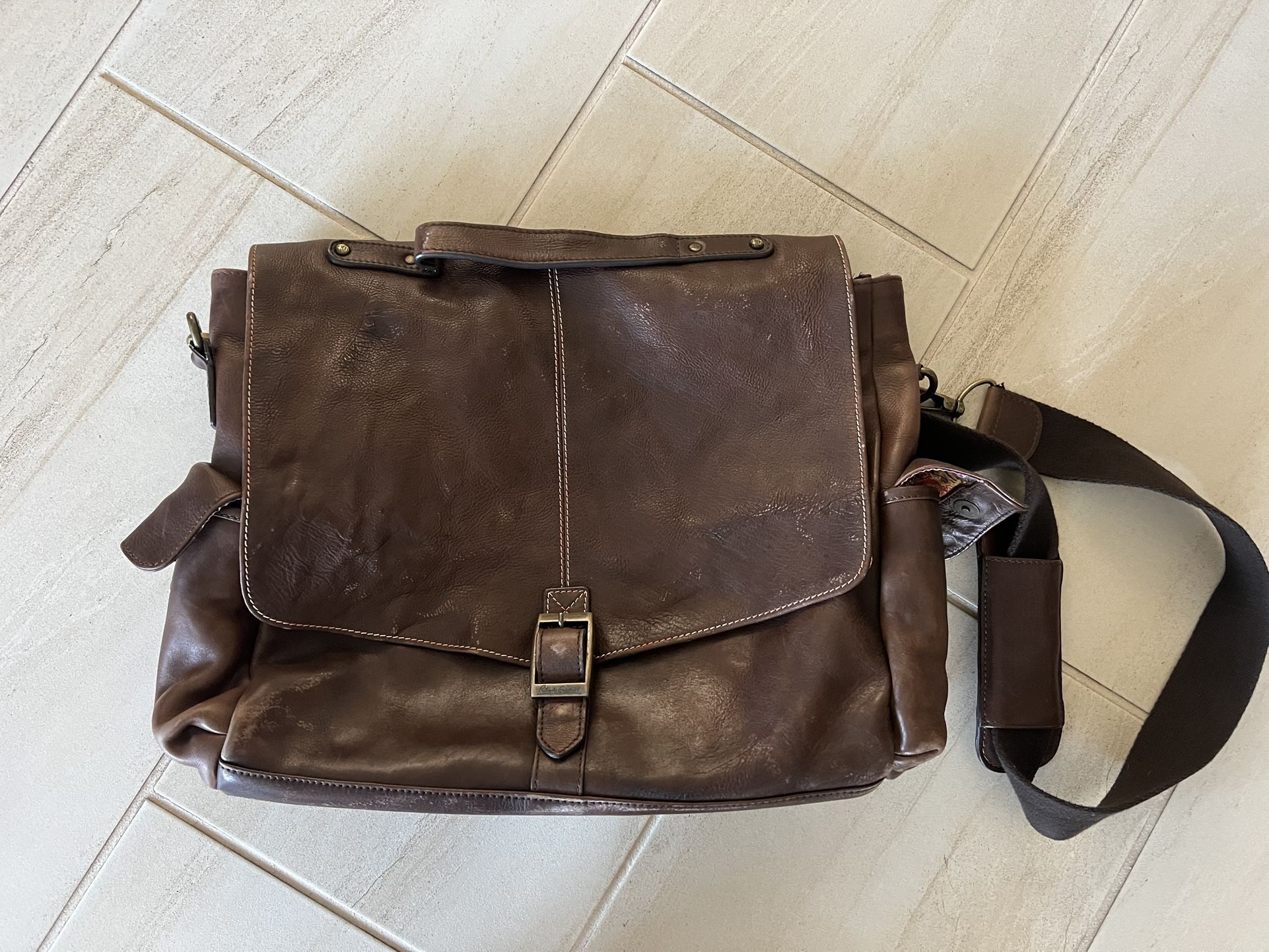 Robert Graham Rustic Brown Messenger Bag