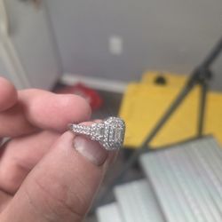 Platinum Weddimg Ring With Certificate Of Authenticity 