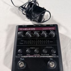 TC-Helicon VoiceTone Correct Vocal Processor Pedal w/ Power Supply
