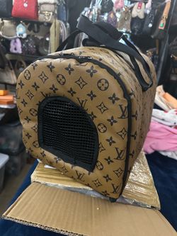 Pet carrier