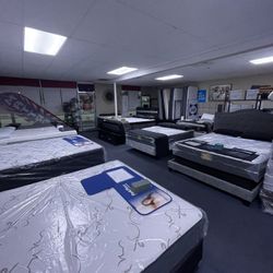 Plush Top Mattresses 