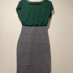 Women’s dress size 4 new