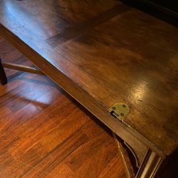 Free coffee table - Pending pick Up