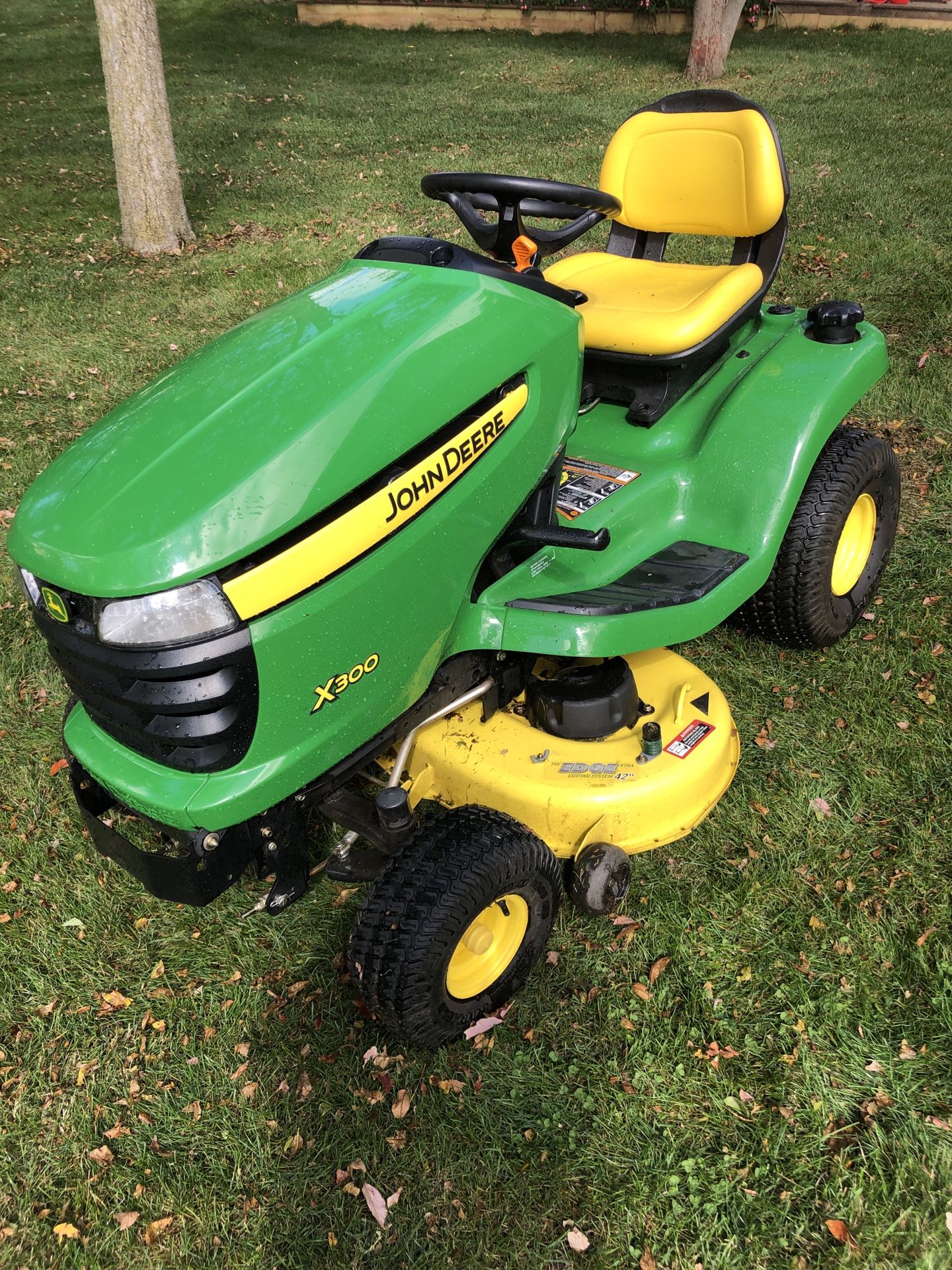 John Deere X300