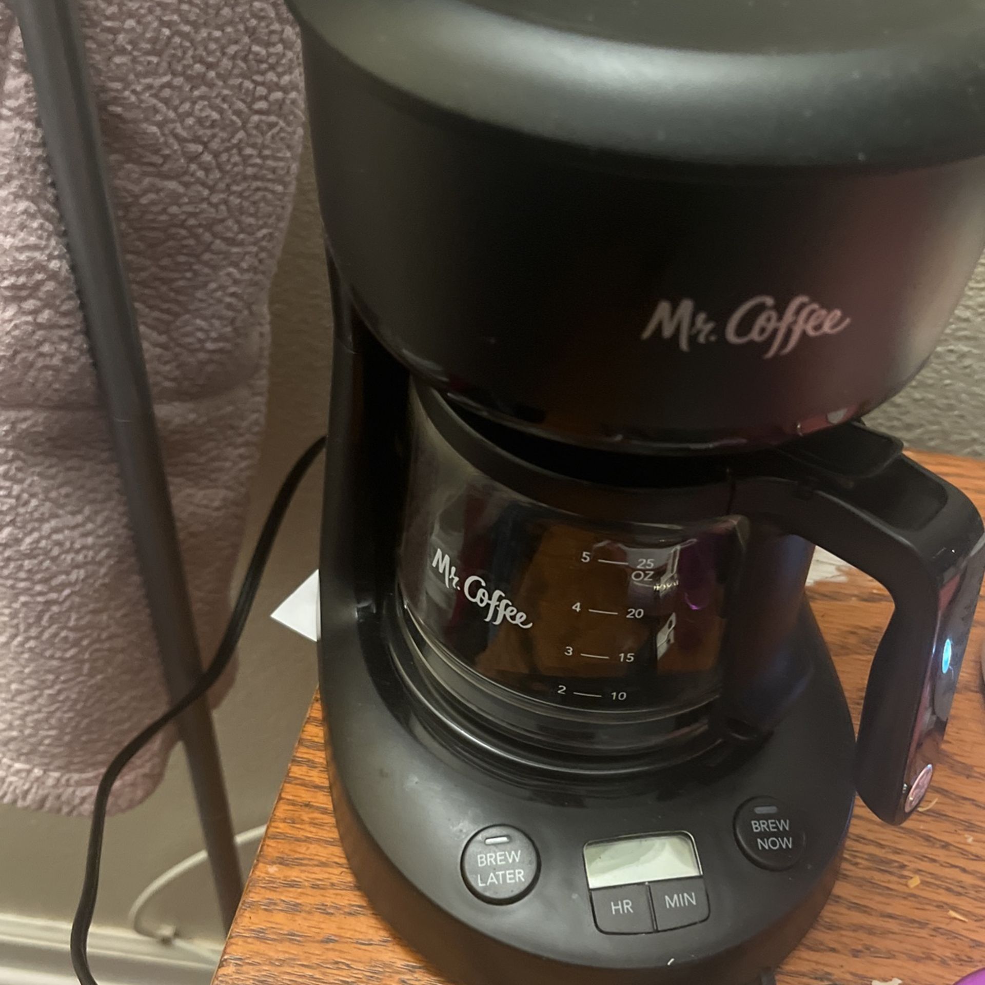 https://offerup.com/redirect/?o=TWUuY29mZmVl Maker Machine for Sale in