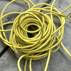 100ft Extension Cord 