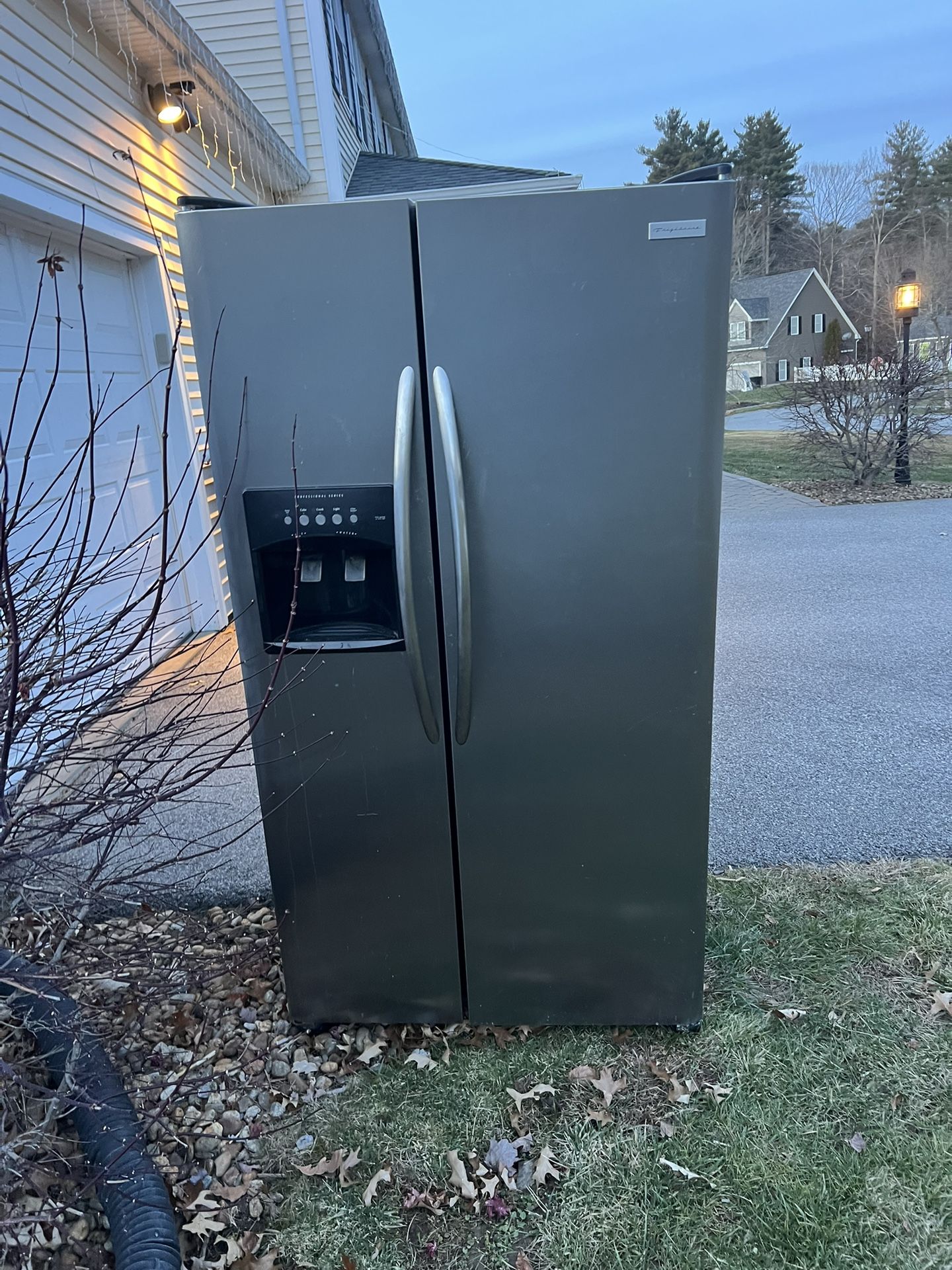 FREE - Frigidaire Refrigerator 