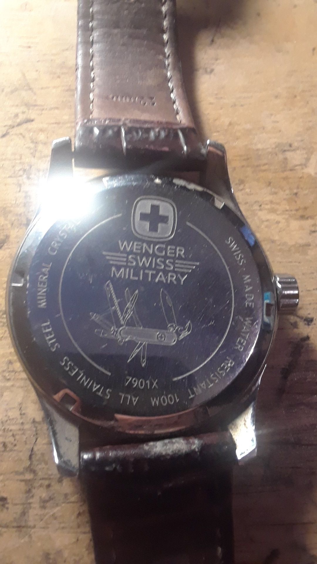 Wenger swiss best sale military watch 7901x