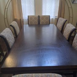 Dinning Table With 8 Chairs 