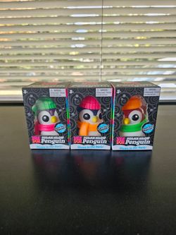 NeeDoh Polar Glow Penguin