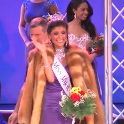 Xx Rare Fox Coat Owned By Destiny Clark Miss Maryland 2015