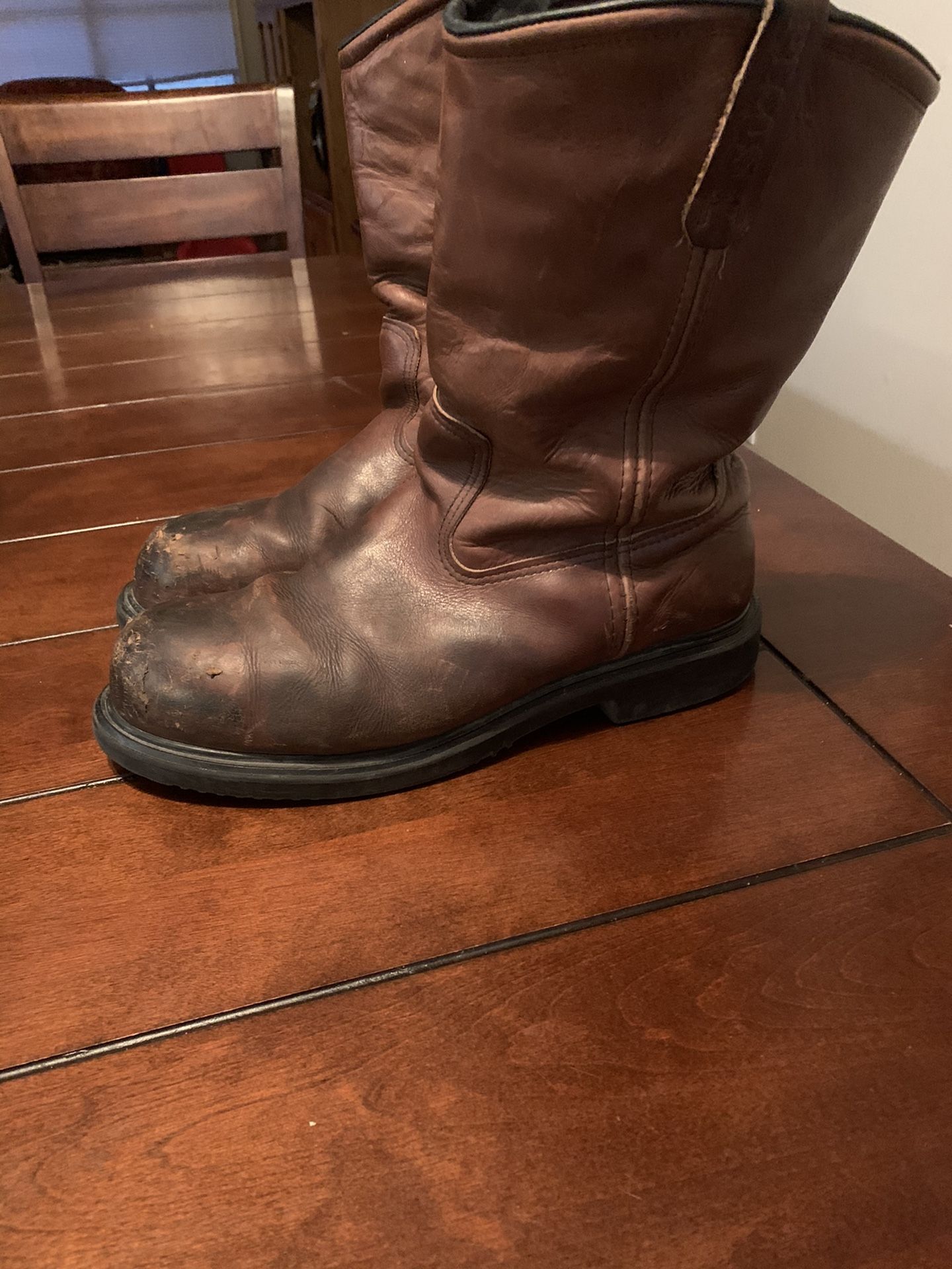 Red Wings Boots steel toe great condition