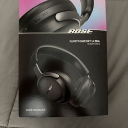 Bose Quiet Comforter Ultra Headphones black Brand New