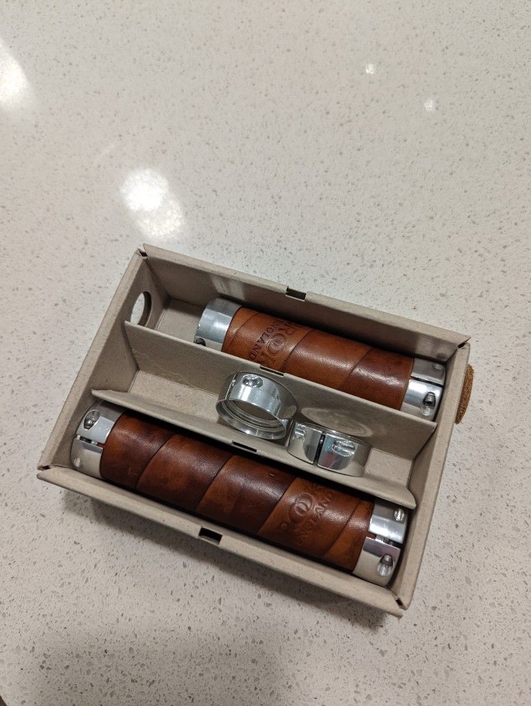 Brooks Slender Leather Grips - 130mm/100mm - Honey for Sale in
