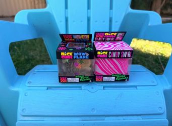 NeeDoh Nice Cube candy swirl and nice cube wow flake