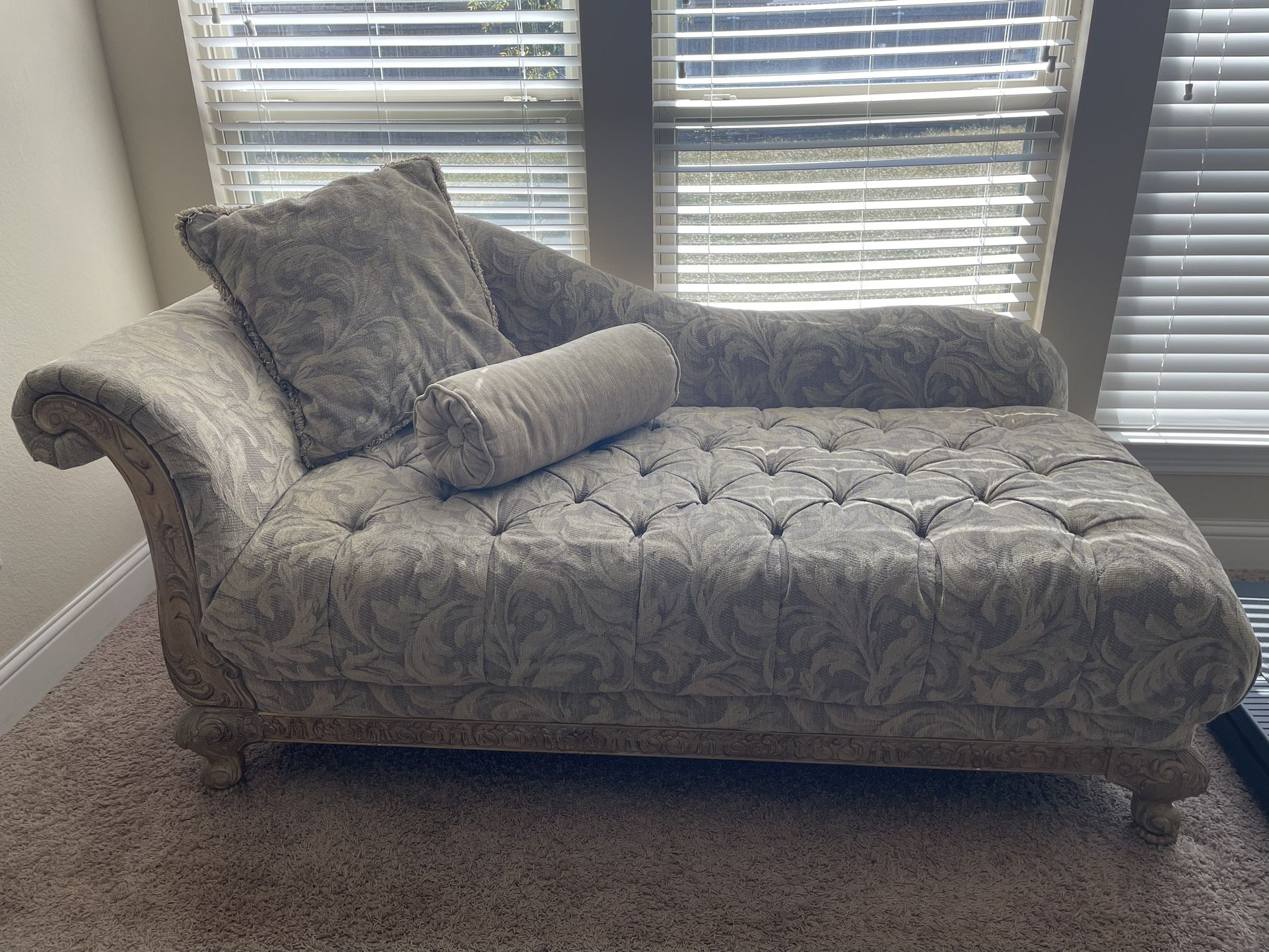 Luxury Chaise Lounge Chair