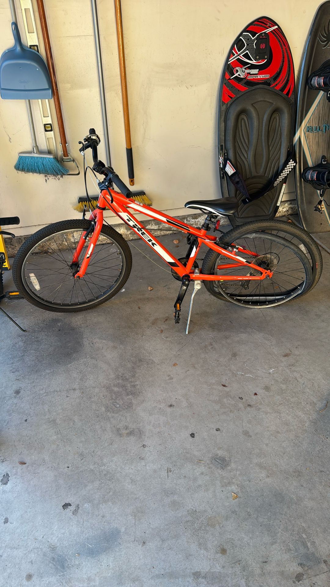 24” Trek Youth Mountain Bike