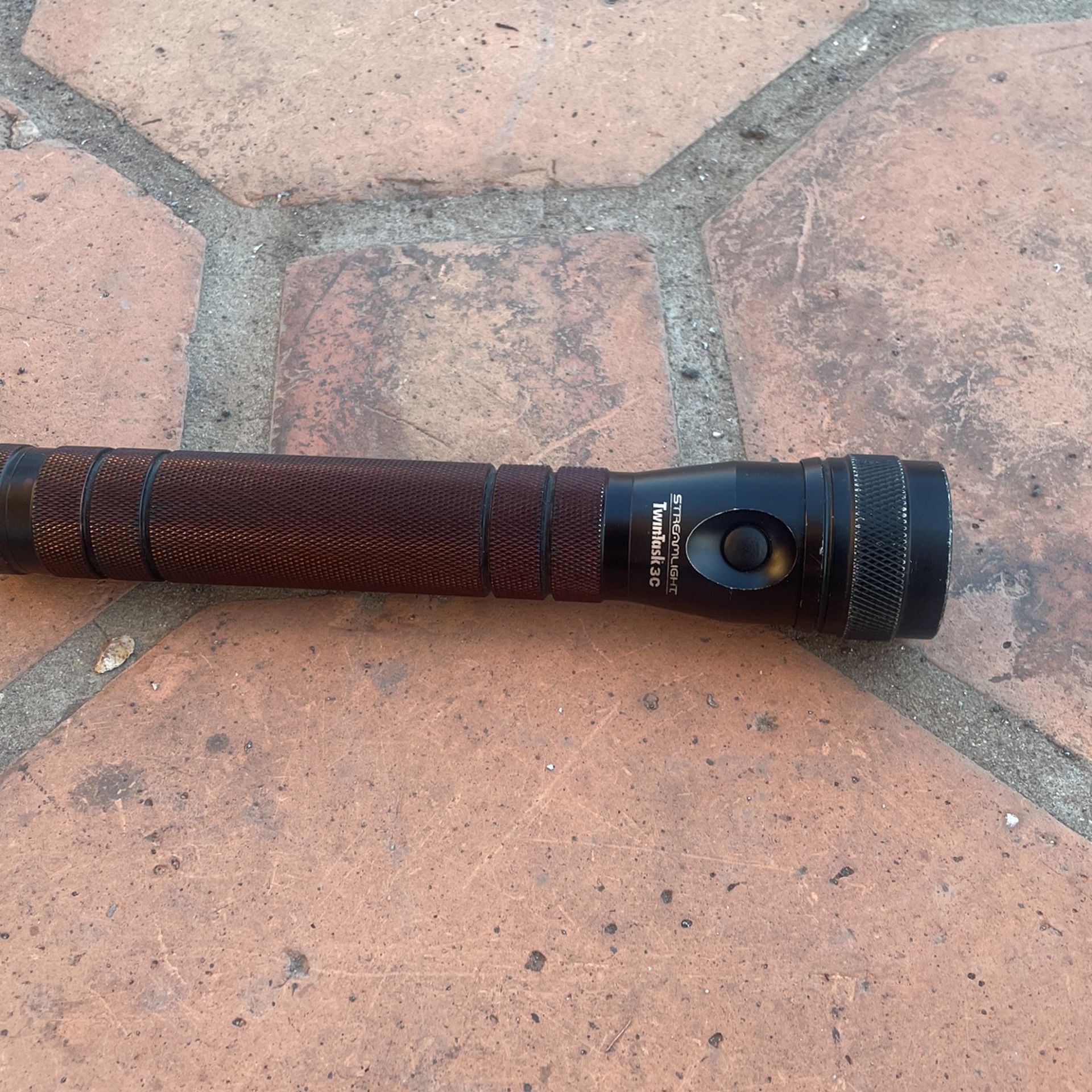 Stream light Twin Task 3 C