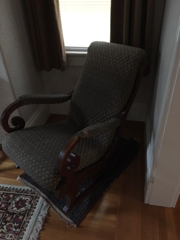 Antique Rocking chair
