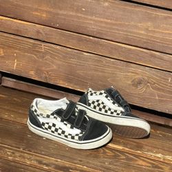 $2 Size 10C Used Tennis Shoes