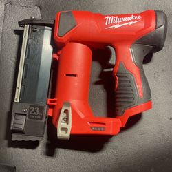 23 GA Pin Nailer  23 Milwaukee 