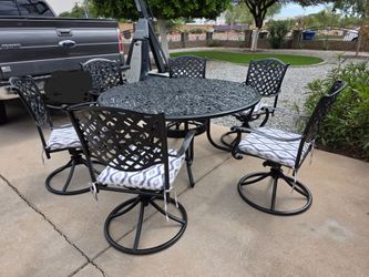 Outdoor Patio Set (6 Chairs)