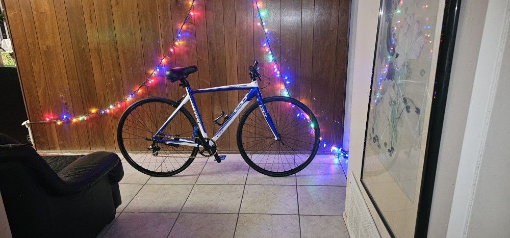 Blue G.T. (Gary Turner) "Series Four" Custom Feather-Weight Alloy Track Single Speed Fixie Bike S/M Size 54 In Excellent Condition 10/10