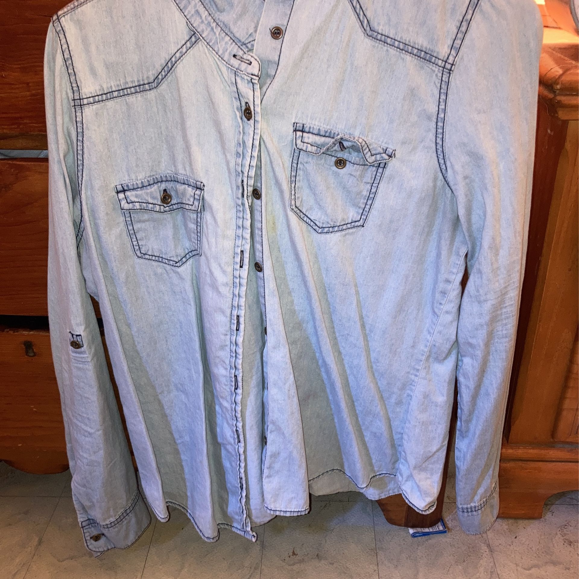 Long sleeve shirt