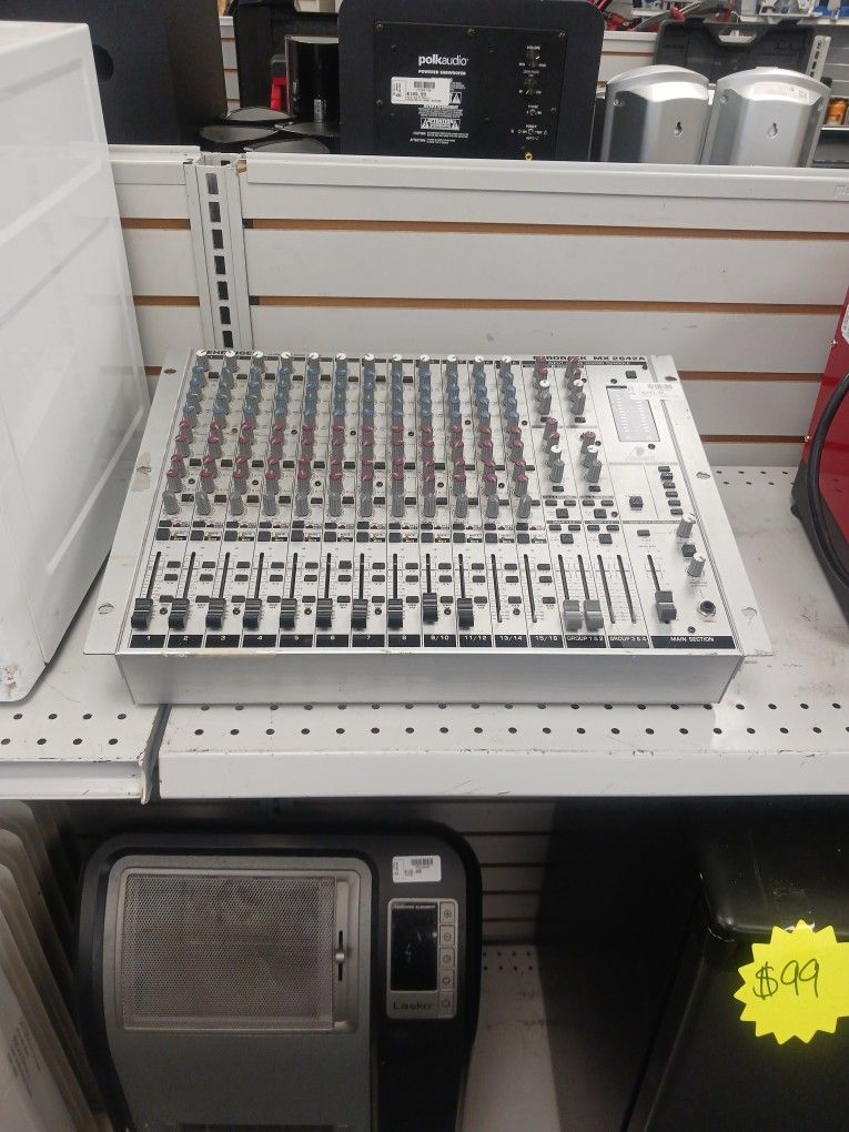 Behringer MX 2642A-ULN Mixer