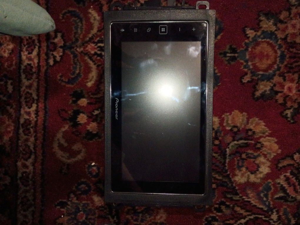 **PIONEER MVH-1400NEX**