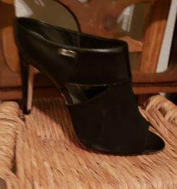 New Calvin Klein heels size 9