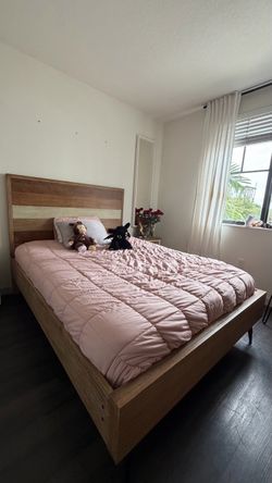 Wood Platform Bed Frame with Headboard , 2 night stand and dresser with mirror