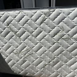 Queen mattress