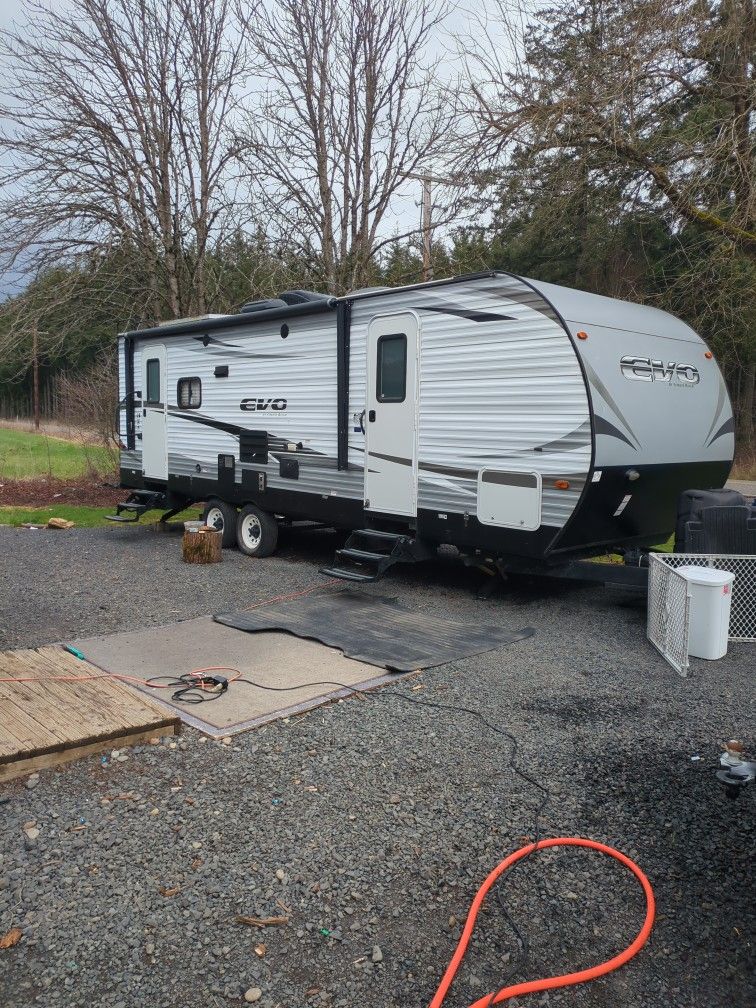 2018 Forest River EVO T2460