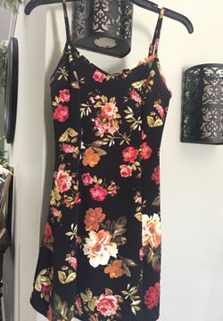 Cute summer sundress size medium